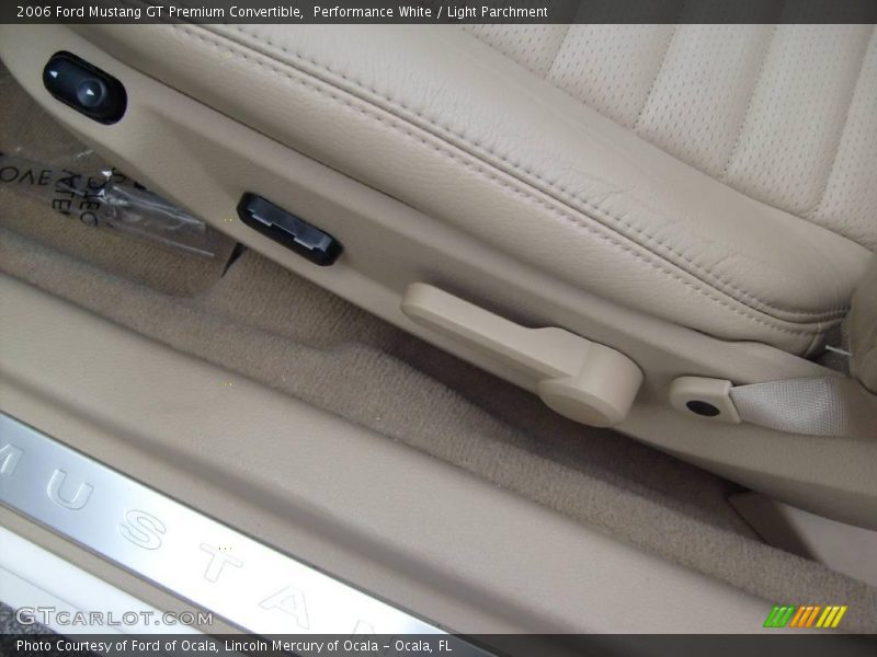 Performance White / Light Parchment 2006 Ford Mustang GT Premium Convertible