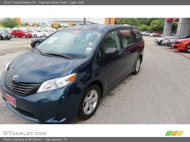 Cypress Green Pearl / Light Gray 2011 Toyota Sienna V6