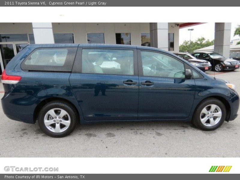 Cypress Green Pearl / Light Gray 2011 Toyota Sienna V6