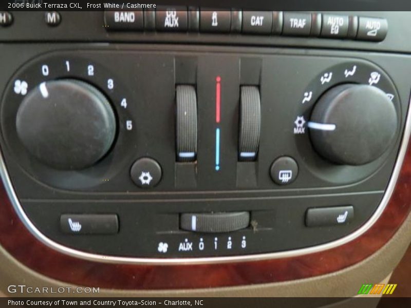 Frost White / Cashmere 2006 Buick Terraza CXL