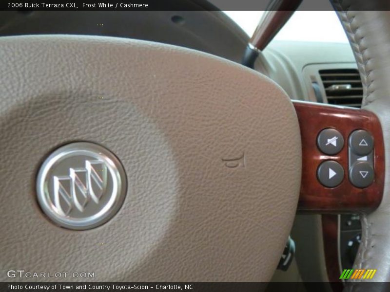 Frost White / Cashmere 2006 Buick Terraza CXL