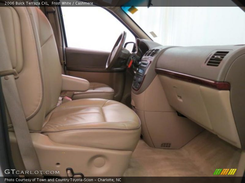 Frost White / Cashmere 2006 Buick Terraza CXL