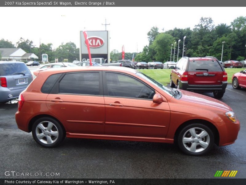  2007 Spectra Spectra5 SX Wagon Electric Orange