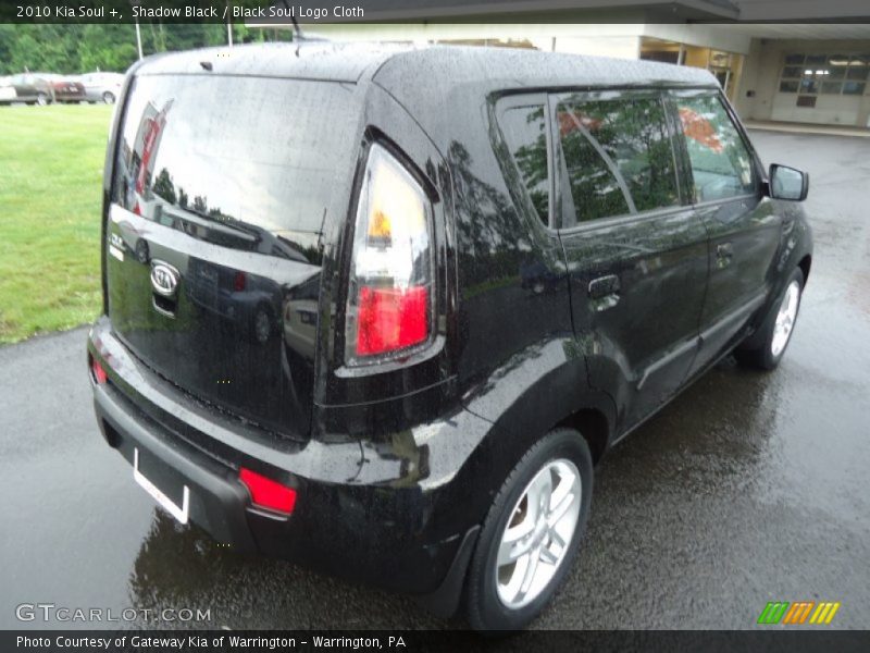 Shadow Black / Black Soul Logo Cloth 2010 Kia Soul +