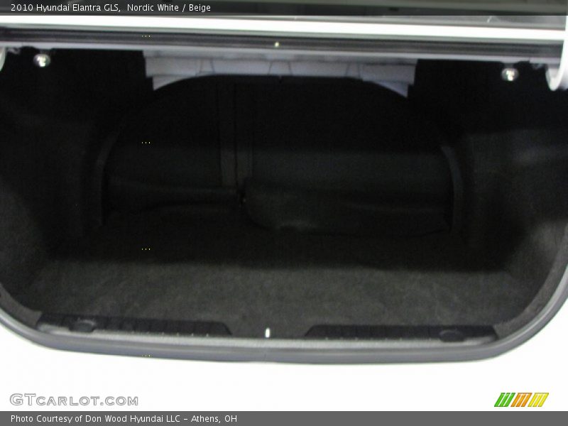 Nordic White / Beige 2010 Hyundai Elantra GLS