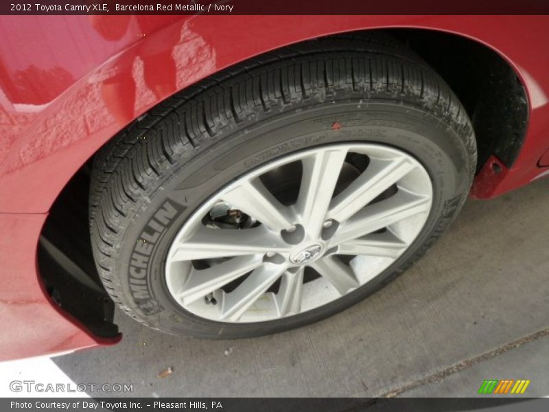 Barcelona Red Metallic / Ivory 2012 Toyota Camry XLE