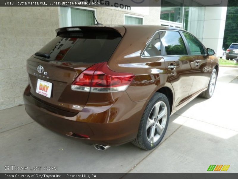 Sunset Bronze Metallic / Ivory 2013 Toyota Venza XLE