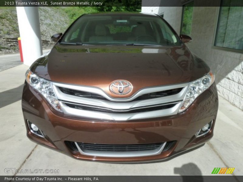 Sunset Bronze Metallic / Ivory 2013 Toyota Venza XLE