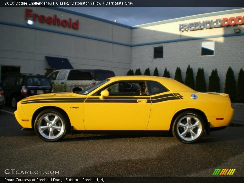 Detonator Yellow / Dark Slate Gray 2010 Dodge Challenger R/T Classic