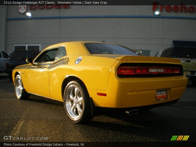 Detonator Yellow / Dark Slate Gray 2010 Dodge Challenger R/T Classic