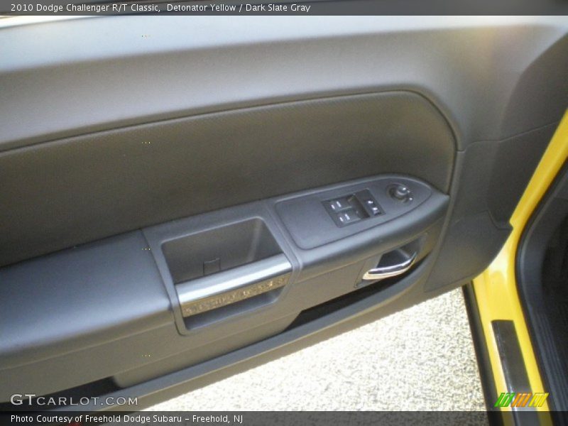 Detonator Yellow / Dark Slate Gray 2010 Dodge Challenger R/T Classic