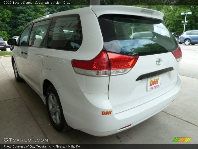 Super White / Light Gray 2012 Toyota Sienna