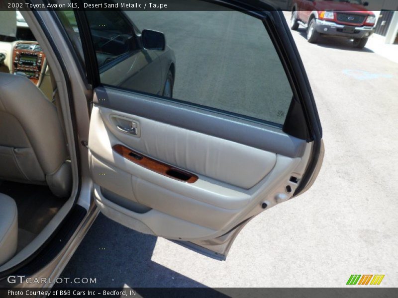 Desert Sand Metallic / Taupe 2002 Toyota Avalon XLS