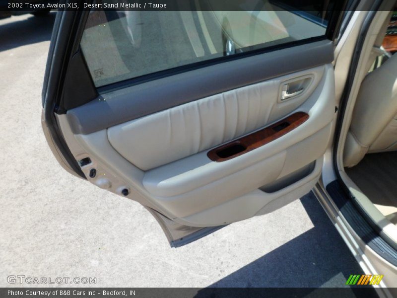 Desert Sand Metallic / Taupe 2002 Toyota Avalon XLS