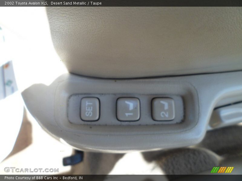 Desert Sand Metallic / Taupe 2002 Toyota Avalon XLS