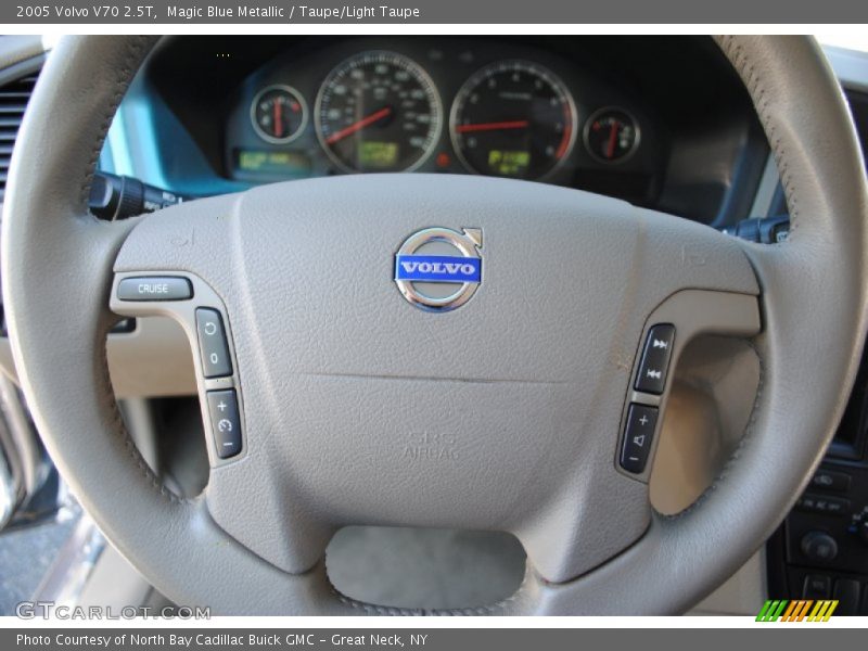 Magic Blue Metallic / Taupe/Light Taupe 2005 Volvo V70 2.5T