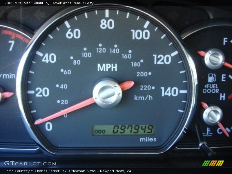 Dover White Pearl / Gray 2006 Mitsubishi Galant ES