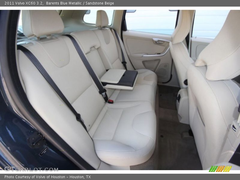 Barents Blue Metallic / Sandstone Beige 2011 Volvo XC60 3.2