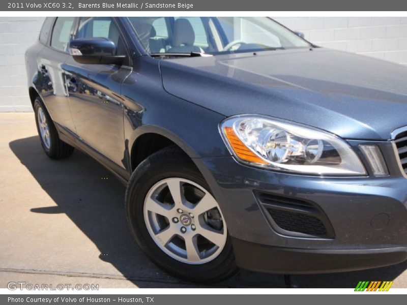 Barents Blue Metallic / Sandstone Beige 2011 Volvo XC60 3.2