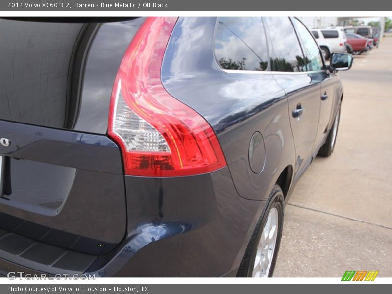 Barrents Blue Metallic / Off Black 2012 Volvo XC60 3.2