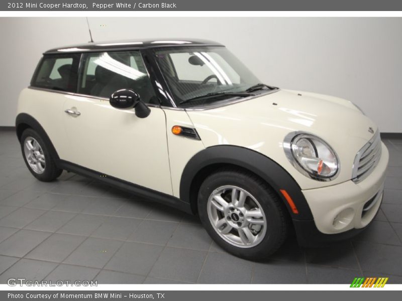 Pepper White / Carbon Black 2012 Mini Cooper Hardtop
