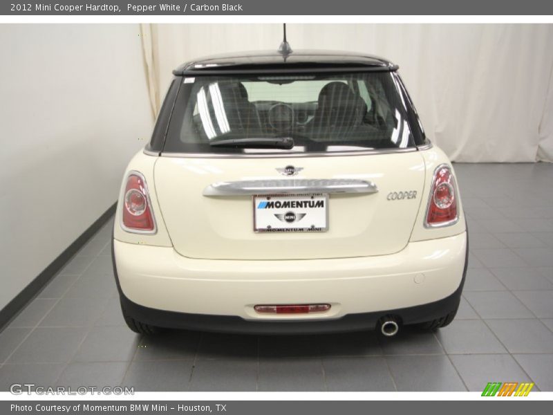 Pepper White / Carbon Black 2012 Mini Cooper Hardtop