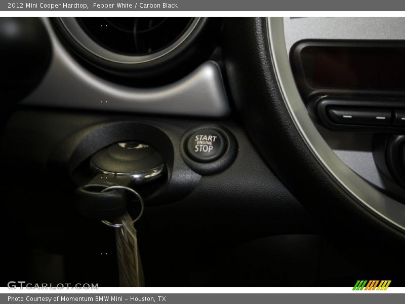 Pepper White / Carbon Black 2012 Mini Cooper Hardtop