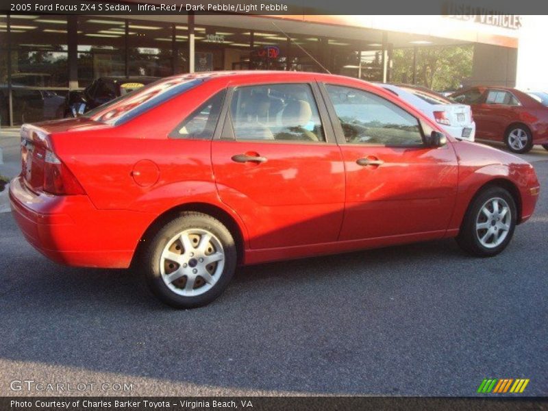 Infra-Red / Dark Pebble/Light Pebble 2005 Ford Focus ZX4 S Sedan