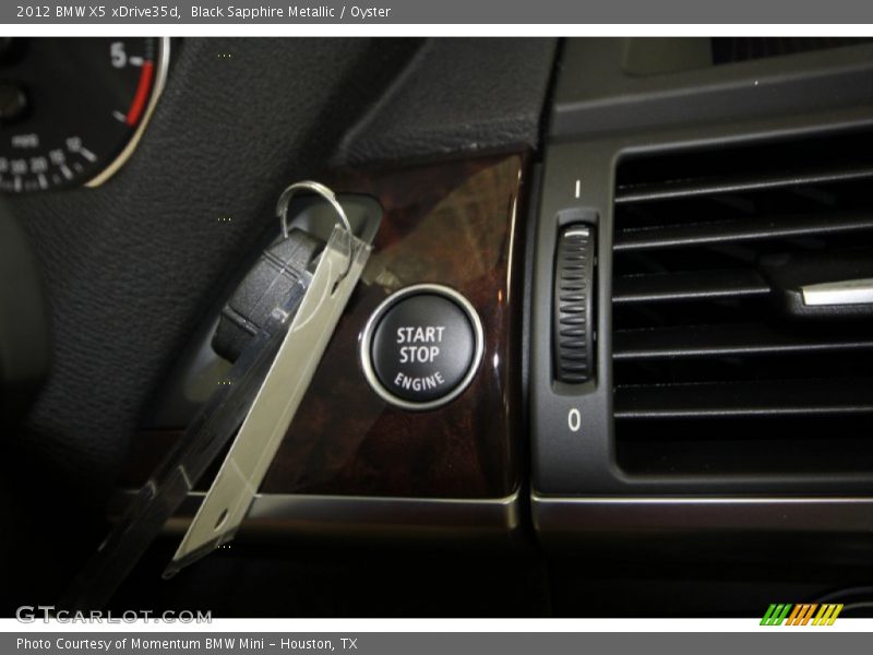Black Sapphire Metallic / Oyster 2012 BMW X5 xDrive35d