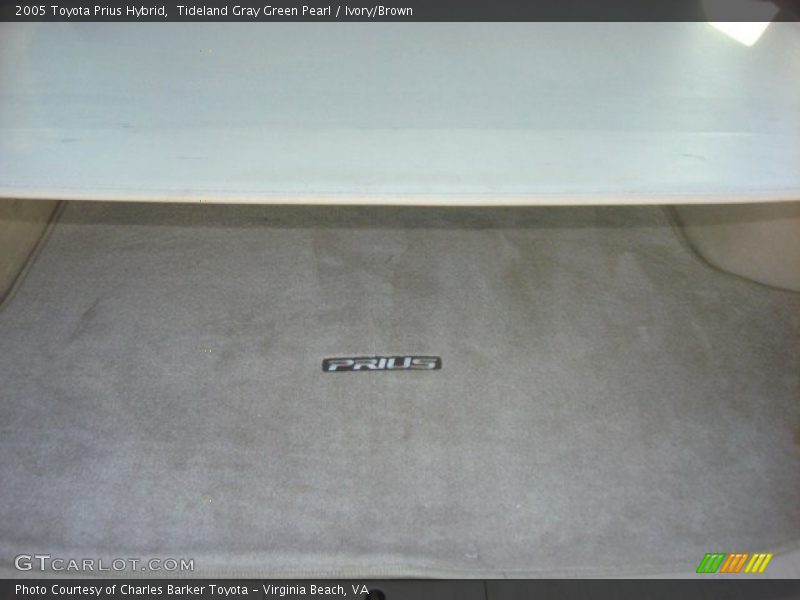 Tideland Gray Green Pearl / Ivory/Brown 2005 Toyota Prius Hybrid