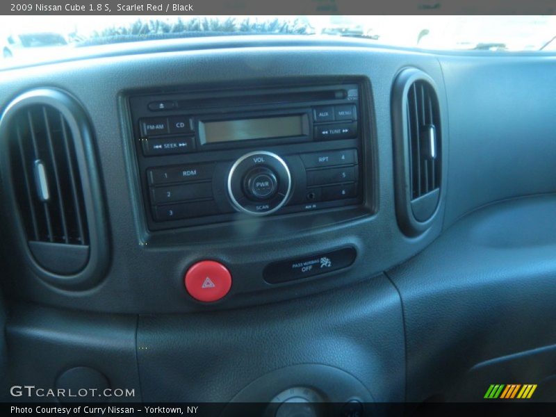 Controls of 2009 Cube 1.8 S