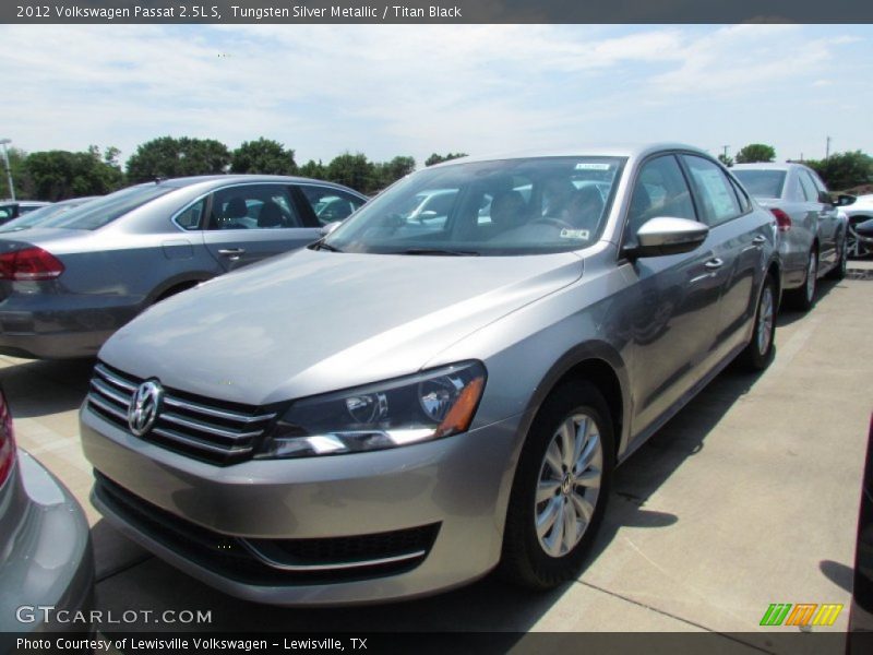 Tungsten Silver Metallic / Titan Black 2012 Volkswagen Passat 2.5L S