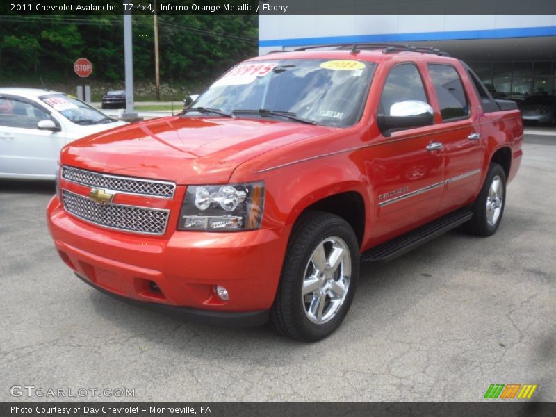 Front 3/4 View of 2011 Avalanche LTZ 4x4