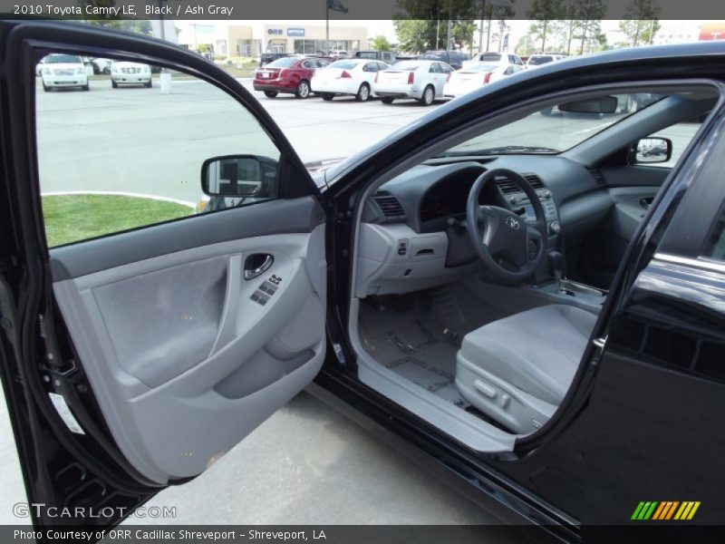 Black / Ash Gray 2010 Toyota Camry LE