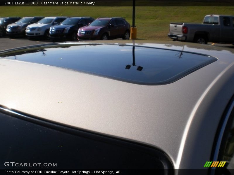 Cashmere Beige Metallic / Ivory 2001 Lexus ES 300