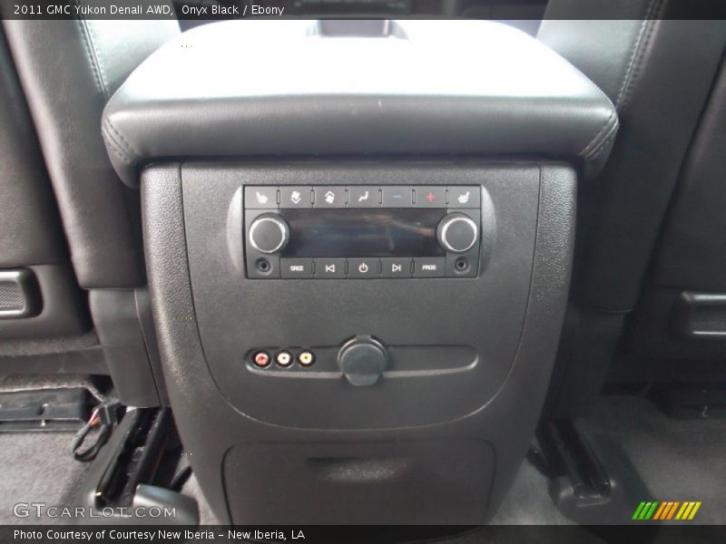 Onyx Black / Ebony 2011 GMC Yukon Denali AWD