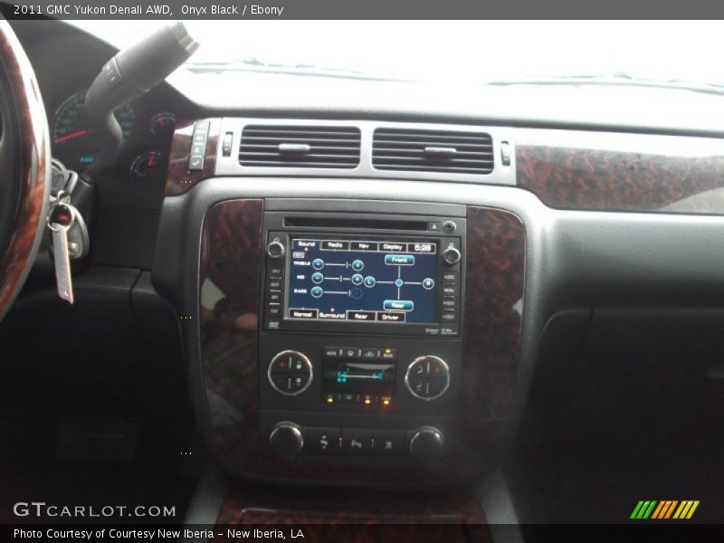 Onyx Black / Ebony 2011 GMC Yukon Denali AWD