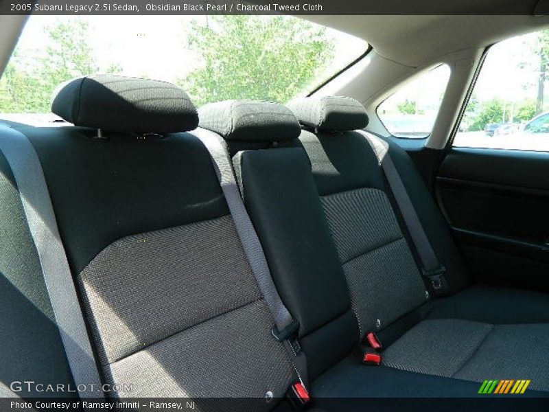 Obsidian Black Pearl / Charcoal Tweed Cloth 2005 Subaru Legacy 2.5i Sedan