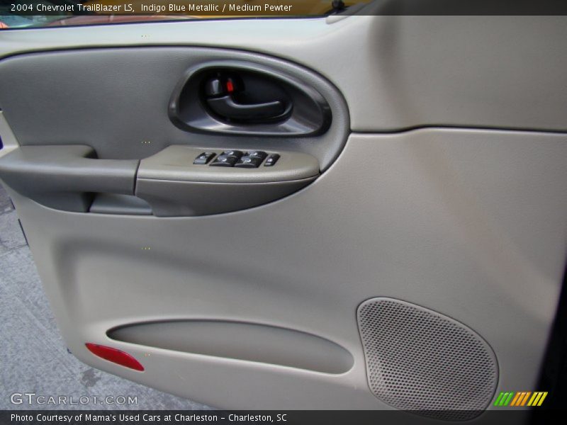 Indigo Blue Metallic / Medium Pewter 2004 Chevrolet TrailBlazer LS