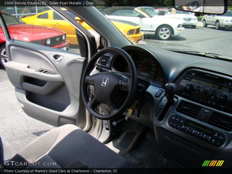 Silver Pearl Metallic / Gray 2006 Honda Odyssey EX