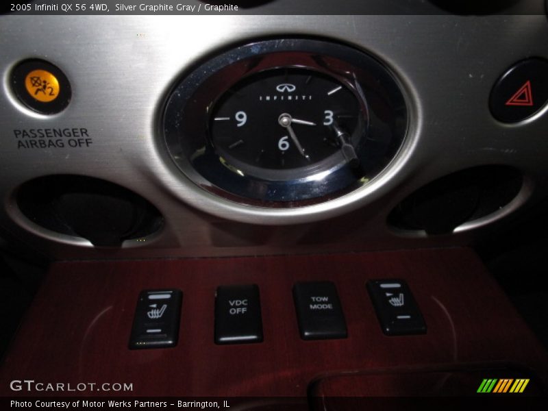 Silver Graphite Gray / Graphite 2005 Infiniti QX 56 4WD