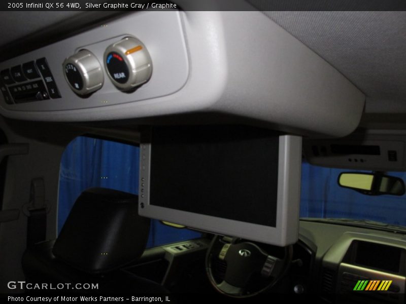 Silver Graphite Gray / Graphite 2005 Infiniti QX 56 4WD