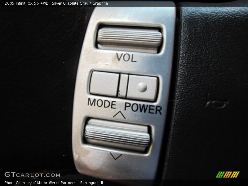 Controls of 2005 QX 56 4WD