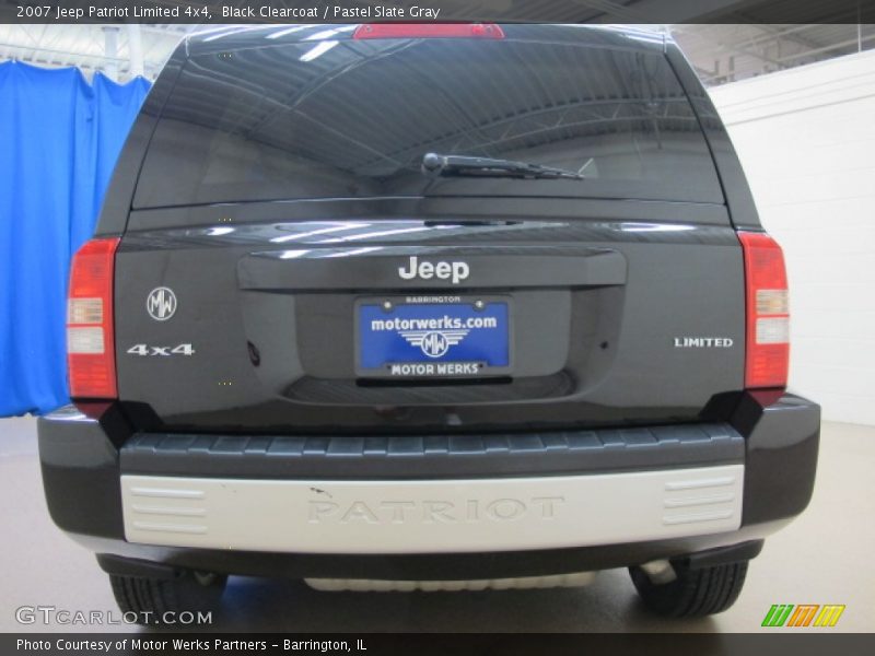 Black Clearcoat / Pastel Slate Gray 2007 Jeep Patriot Limited 4x4