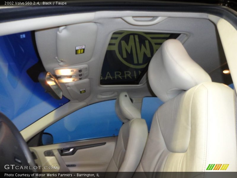 Black / Taupe 2002 Volvo S60 2.4