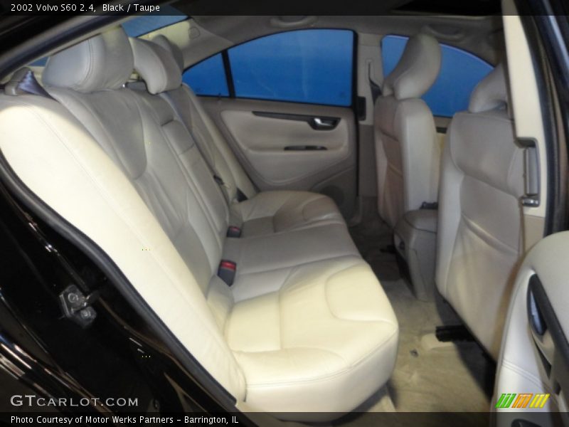 Black / Taupe 2002 Volvo S60 2.4