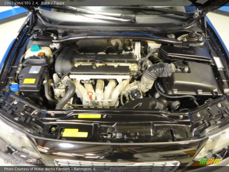 Black / Taupe 2002 Volvo S60 2.4