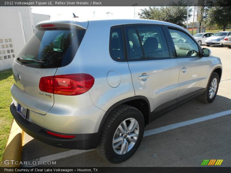 Reflex Silver Metallic / Black 2012 Volkswagen Tiguan LE