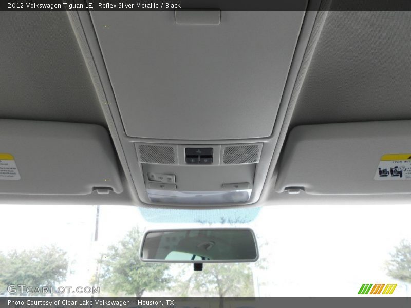 Reflex Silver Metallic / Black 2012 Volkswagen Tiguan LE