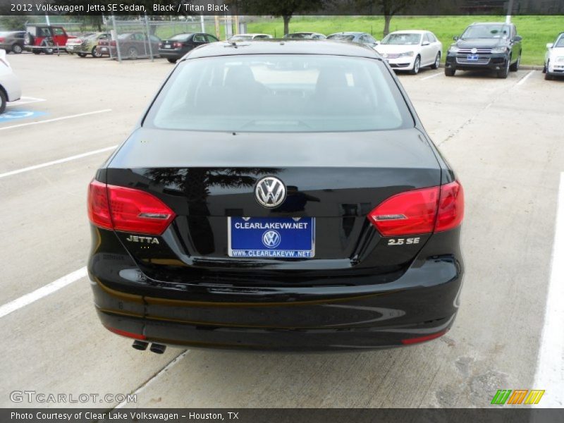 Black / Titan Black 2012 Volkswagen Jetta SE Sedan